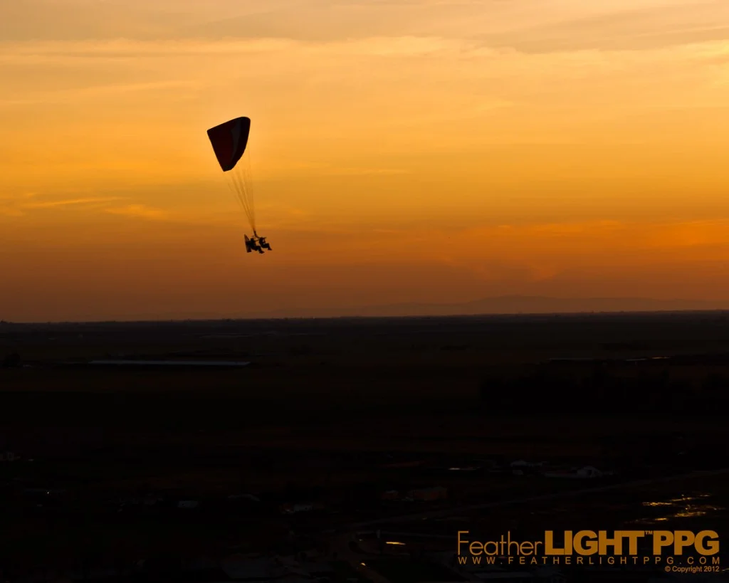 Wallpaper - Sunset Tandem Flight